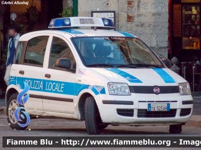 Fiat Nuova Panda I serie
Polizia Locale Città Metropolitana di Genova 
Allestimento Ciabilli
POLIZIA LOCALE YA 323 AH
Parole chiave: Fiat Nuova_Panda_Iserie POLIZIALOCALEYA323AH