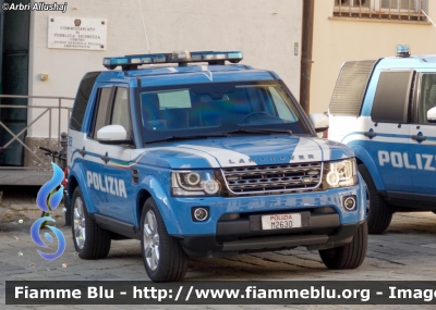 Land Rover Discovery 4
Polizia di Stato 
Reparto Prevenzione Crimine 
Allestimento Marazzi
Decorazione Grafica Artlantis 
Barra Lampeggiante Intav
POLIZIA M2630
Parole chiave: Land Rover_Discovery_4 POLIZIAM2630