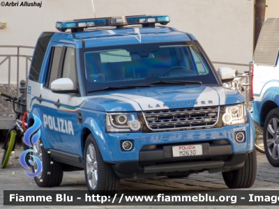 Land Rover Discovery 4
Polizia di Stato 
Reparto Prevenzione Crimine 
Allestimento Marazzi
Decorazione Grafica Artlantis 
 Barra Lampeggiante Intav
POLIZIA M2630
Parole chiave: Land Rover_Discovery_4 POLIZIAM2630