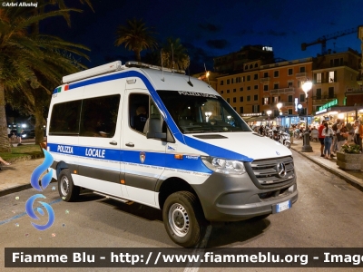 Mercedes-Benz Sprinter IV serie 4x4
Polizia Locale Comune di Rapallo GE
Unità Mobile
Allestimento Bertazzoni Veicoli Speciali
POLIZIA LOCALE YA 779 AP
Parole chiave: Mercedes-Benz_Sprinter_IVserie_4x4 POLIZIALOCALEYA779AP