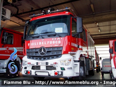 Mercedes-Benz Arocs 1832
Vigili del Fuoco
Comando Provinciale di La Spezia
Bimodale (strada-rotaia)
Allestimento BAI
VF 30659
Parole chiave: Mercedes-Benz Arocs_1832 VF30659