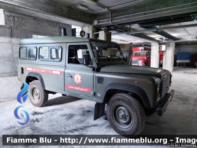 Land Rover Defender 110
Vigili del Fuoco 
Comando Provinciale di La Spezia 
VF 28273
-Ex Corpo Forestale dello Stato-
Parole chiave: Land Rover_Defender_110 VF28273