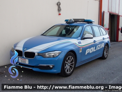 Bmw 320 Touring F31 restyle 
Polizia di Stato
Polizia Stradale
Allestimento Marazzi
Decorazione Grafica Artlantis
POLIZIA M1109
Parole chiave: Bmw_320_Touring_F31_restyle POLIZIAM1109