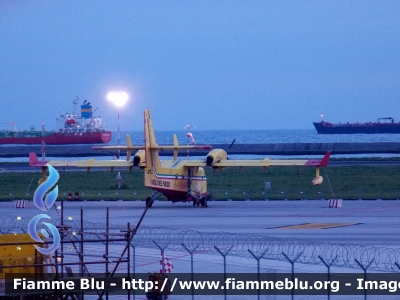 Bombardier Aerospace CL-415 Canadair
Vigili del Fuoco 
I-DPCZ - 21
Aeroporto di Genova
Parole chiave: Bombardier Aerospace_CL-415_Canadair I-DPCZ