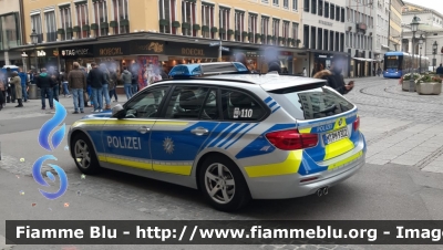 BMW 318 Touring F31
Bundesrepublik Deutschland - Germania
Landespolizei
Bayern - München
Polizia territoriale della Baviera
- Monaco -
