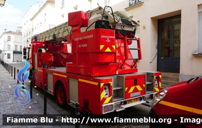 Mercedes-Benz Atego II serie 1325
France - Francia
Brigade Sapeurs Pompiers de Paris
