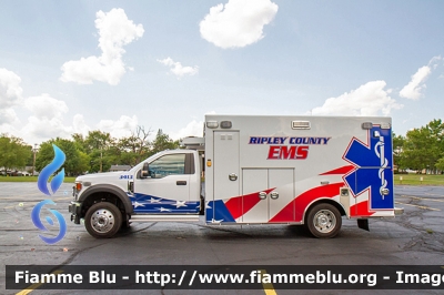 Ford F-550
United States of America-Stati Uniti d'America
Ripley County EMS Osgood IN
Parole chiave: Ambulance Ambulanza