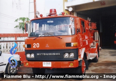 Mitsubishi ?
ราชอาณาจักรไทย - Thailand - Tailandia
Hat Yai Songklah Fire Department
