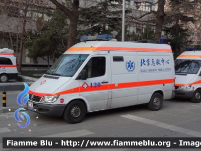 Mercedes-Benz Sprinter II serie
中国 - China - Cina
Běijīng Ambulance
Parole chiave: Ambulance Ambulanza