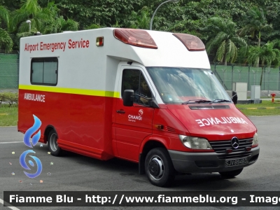 Mercedes-Benz Sprinter II serie
Republic of Singapore - Republik Singapura - 新加坡共和国
Singapore Changi Airport
Parole chiave: Ambulance Ambulanza