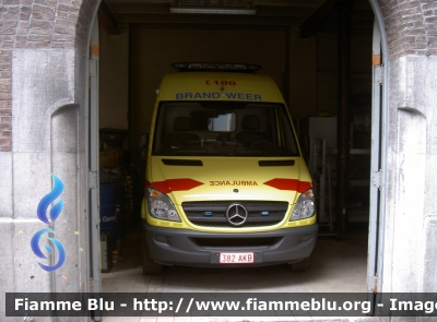 Mercedes-Benz Sprinter III serie
Koninkrijk België - Royaume de Belgique - Königreich Belgien - Belgio
Brandweer Antwerpen - Anvers
Parole chiave: Ambulance Ambulanza