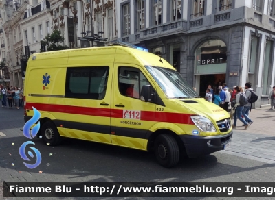 Mercedes-Benz Sprinter III serie 
Koninkrijk België - Royaume de Belgique - Königreich Belgien - Belgio
Falck Ambulance
Parole chiave: Ambulanza Ambulance