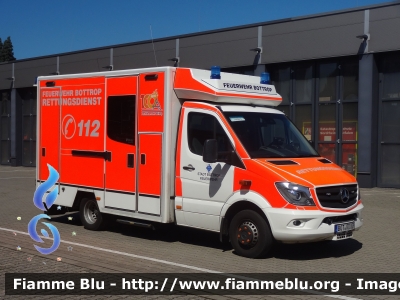 Mercedes-Benz Sprinter III serie restyle
Bundesrepublik Deutschland - Germany - Germania
Feuerwehr Bottrop NW
Parole chiave: Ambulanza Ambulance