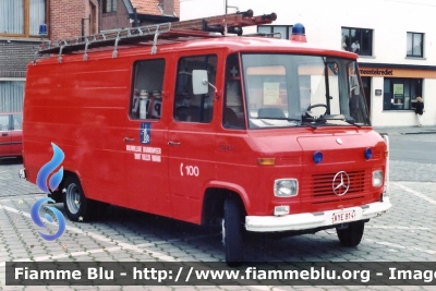 Mercedes-Benz ?
Koninkrijk België - Royaume de Belgique - Königreich Belgien - Kingdom of Belgium - Belgio
Brandweer Sint Gills Waas
