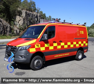 Mercedes-Benz Sprinter IV serie
Kongeriket Norge - Kongeriket Noreg - Norvegia
Larvik Brannvesen
