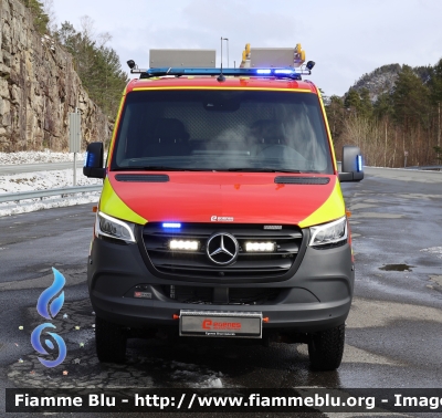 Mercedes-Benz Sprinter IV serie 
Kongeriket Norge - Kongeriket Noreg - Norvegia
Stord Brann og Redning
