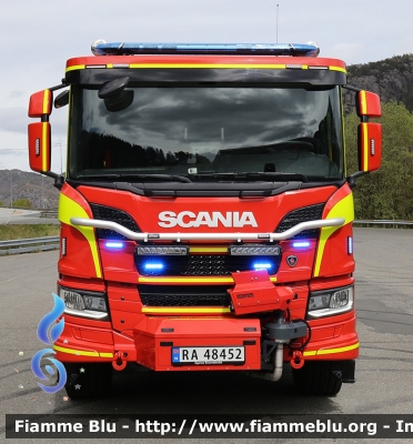 Scania ?
Kongeriket Norge - Kongeriket Noreg - Norvegia
Romerike Brann og Redning
