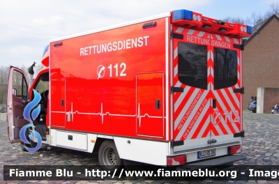 Mercedes-Benz Sprinter III serie restyle
Bundesrepublik Deutschland - Germany - Germania
Rettungsdienst Kreises Kleve
Parole chiave: Ambulanza Ambulance