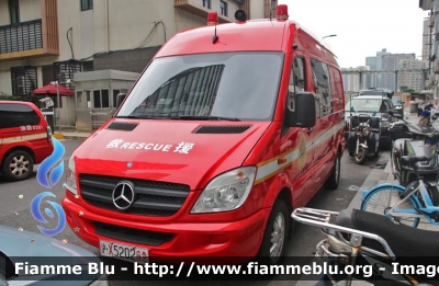 Mercedes-Benz Sprinter III serie
中国 - China - Cina
Shanghai Fire service
