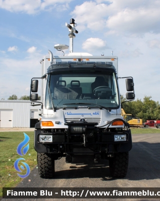 Mercedes-Benz Unimog 
دولة الإمارات العربية المتحدة - United Arab Emirates - Emirati Arabi Uniti
أبو ظبي شرطة - Abu Dhabi Police
