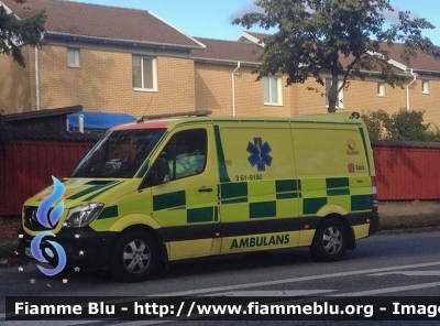 Mercedes-Benz Sprinter III serie restyle
Sverige - Svezia
Ambulans
Parole chiave: Ambulanza Ambulance