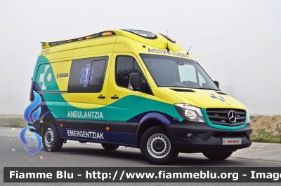 Mercedes-Benz Sprinter III serie restyle
España - Spagna
Osakidetza Servicio Vasco de Salud
Parole chiave: Ambulanza Ambulance