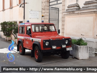 Land Rover Defender 90
Vigili del Fuoco
Comando Provinciale di Vicenza
Distaccamento Permanente di Bassano del Grappa 
VF 19508
Parole chiave: Land-Rover Defender_90 VF19508