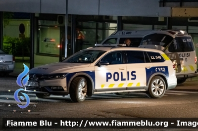 Volkswagen Passat Variant
Suomi - Finland - Finlandia
Poliisi - Polis - Polizia
