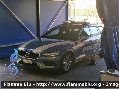 Volvo V60 II serie
Polizia di Stato
Polizia Stradale in servizio sulla rete autostradale SITAF
POLIZIA M5336
Parole chiave: Volvo V60_IIserie POLIZIAM5336