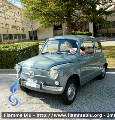 Fiat 600
Guardia di Finanza
Veicolo Storico
GdiF 4363
