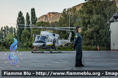 Agusta-Bell AB412
Guardia di Finanza
Reparto Operativo Aereonavale
Sezione Aerea di Bolzano
Volpe 216
Parole chiave: Agusta-Bell AB412 GF216