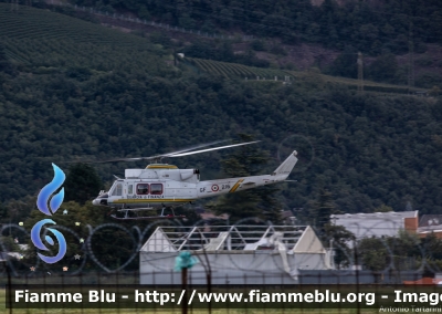 Agusta-Bell AB412
Guardia di Finanza
Reparto Operativo Aereonavale
Sezione Aerea di Bolzano
Volpe 216
Parole chiave: Agusta-Bell AB412 GF216