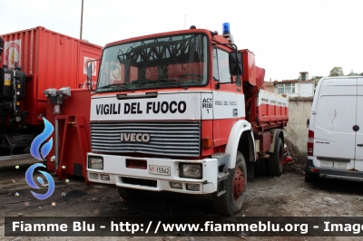 Iveco 330-26
Vigili del Fuoco
Comando Provinciale di Napoli
ACT RIB1
VF 15942
Parole chiave: Iveco 330-26 VF15942