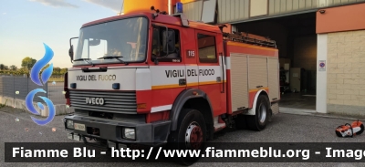 Iveco 190-26
Vigili del Fuoco
Comando Provinciale di Cremona
Distaccamento Volontario di Piadena
VF 16006
Parole chiave: Iveco 190-26 VF16006