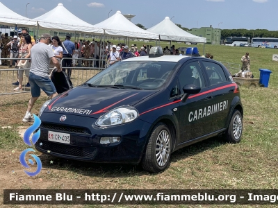 Fiat Punto VI serie
Carabinieri
Polizia Militare presso l'Aereonautica Militare
AM CR 403
Parole chiave: Fiat Punto_VIserie AMCR403