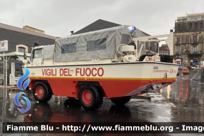 Iveco 6640G
Vigili del Fuoco
Comando Provinciale di Catania
VF 14503
Parole chiave: Iveco 6640G