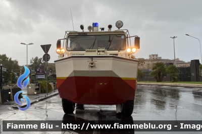 Iveco 6640G
Vigili del Fuoco
Comando Provinciale di Catania
VF 14503
Parole chiave: Iveco 6640G