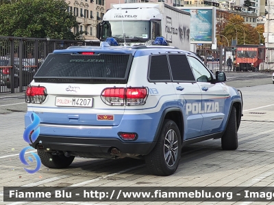 Jeep Grand Cherokee IV serie restyle
Polizia di Stato
Reparto Mobile
POLIZIA M4207
Parole chiave: Jeep Grand_Cherokee_IVserie_restyle POLIZIAM4207