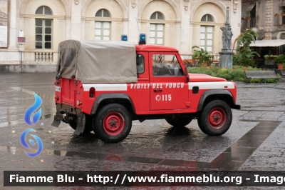 Land Rover Defender 90
Vigili del Fuoco
VF 24567
Parole chiave: Land-Rover Defender_90 VF24567