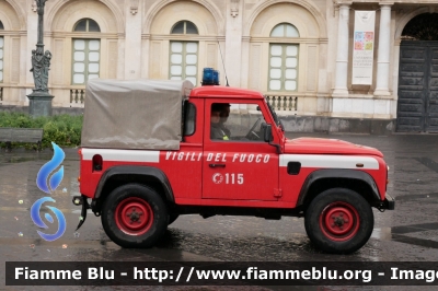 Land Rover Defender 90
Vigili del Fuoco
VF 24567
Parole chiave: Land-Rover Defender_90 VF24567