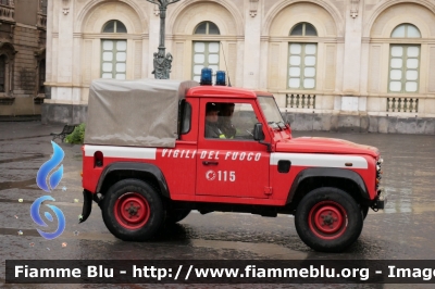 Land Rover Defender 90
Vigili del Fuoco
VF 24567
Parole chiave: Land-Rover Defender_90 VF24567