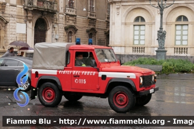 Land Rover Defender 90
Vigili del Fuoco
VF 24567
Parole chiave: Land-Rover Defender_90 VF24567