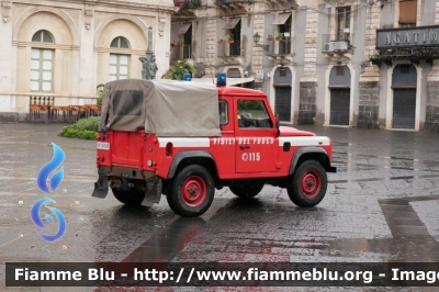 Land Rover Defender 90
Vigili del Fuoco
VF 24567
Parole chiave: Land-Rover Defender_90 VF24567