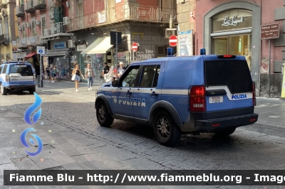 Land-Rover Discovery 3
Polizia di Stato
Questura di Napoli
Reparto Prevenzione Crimine
Unità Operativa di Primo Intervento
POLIZIA F5010
Parole chiave: Land_Rover Discovery_3 POLIZIAF5010