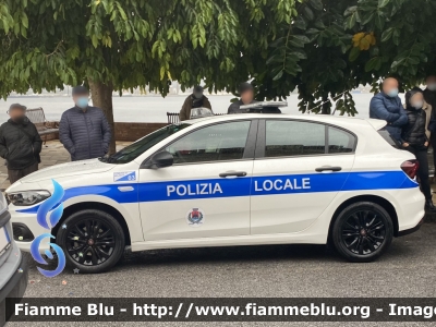 Fiat Nuova Tipo
Polizia Locale
Comune di Milazzo (ME)
Codice automezzo: 03
YA 903 AK
Parole chiave: Fiat Nuova_Tipo YA903AK