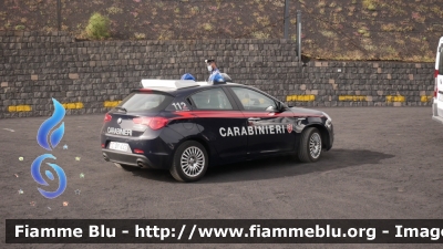 Alfa Romeo Nuova Giulietta restyle
Carabinieri
Nucleo Operativo Radiomobile
Allestimento NCT Nuova Carrozzeria Torinese
Decorazione Grafica Artlantis
CC DY 442
Parole chiave: Alfa-Romeo Nuova_Giulietta_restyle CCDY442