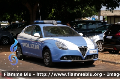 Alfa Romeo Nuova Giulietta restyle
Polizia di Stato
Squadra Volante
Allestimento NCT Nuova Carrozzeria Torinese
Decorazione Grafica Artlantis
POLIZIA M5555
Parole chiave: Alfa-Romeo Giulietta_restyle POLIZIAM5555