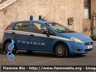 Fiat Grande Punto
Polizia di Stato
POLIZIA H0252
Parole chiave: Fiat Grande_Punto POLIZIAH0252