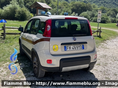 Fiat Nuova Panda 4x4 II serie
Guardiaparco
Parco Nazionale D’Abruzzo, Lazio e Molise
Servizio di Sorveglianza
Parole chiave: Fiat Nuova_Panda_4x4_IIserie