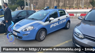 Fiat Punto VI serie
Polizia di Stato
Allestimento Nuova Carrozzeria Torinese
Decorazione grafica Artlantis
POLIZIA N5064

Parole chiave: Polizia_di_Stato Fiat Punto Taormina